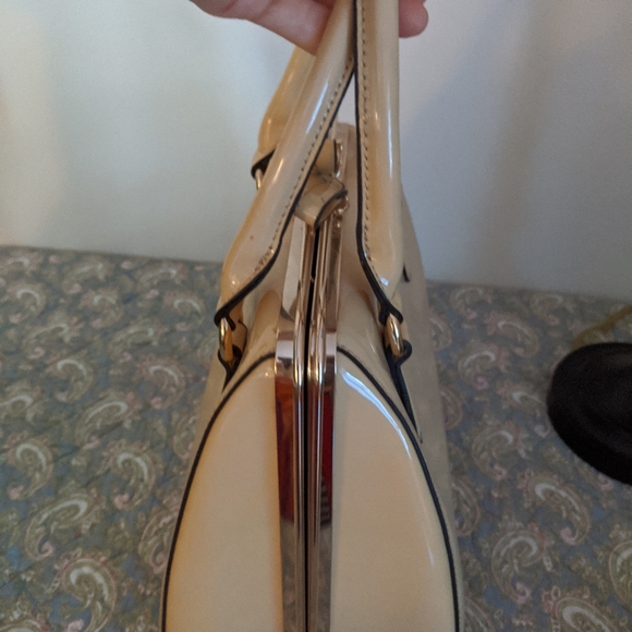 2 purses - Picture 7 of 10